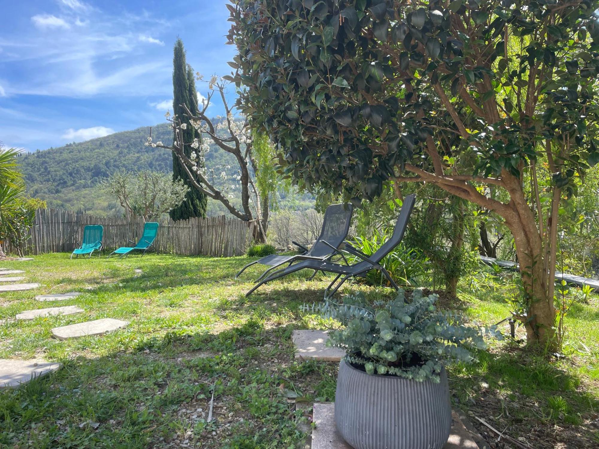 Apartment Luva D'azur, Rez De Le Riou - Le Vallon *